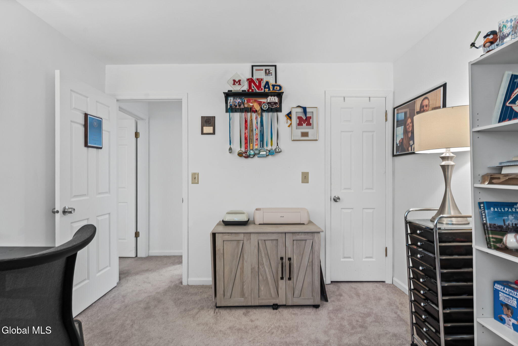 137 Point Of Woods Drive Albany NY 12203
