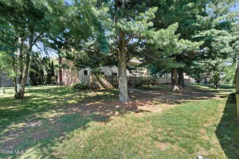 137 Point Of Woods Drive Albany NY 12203