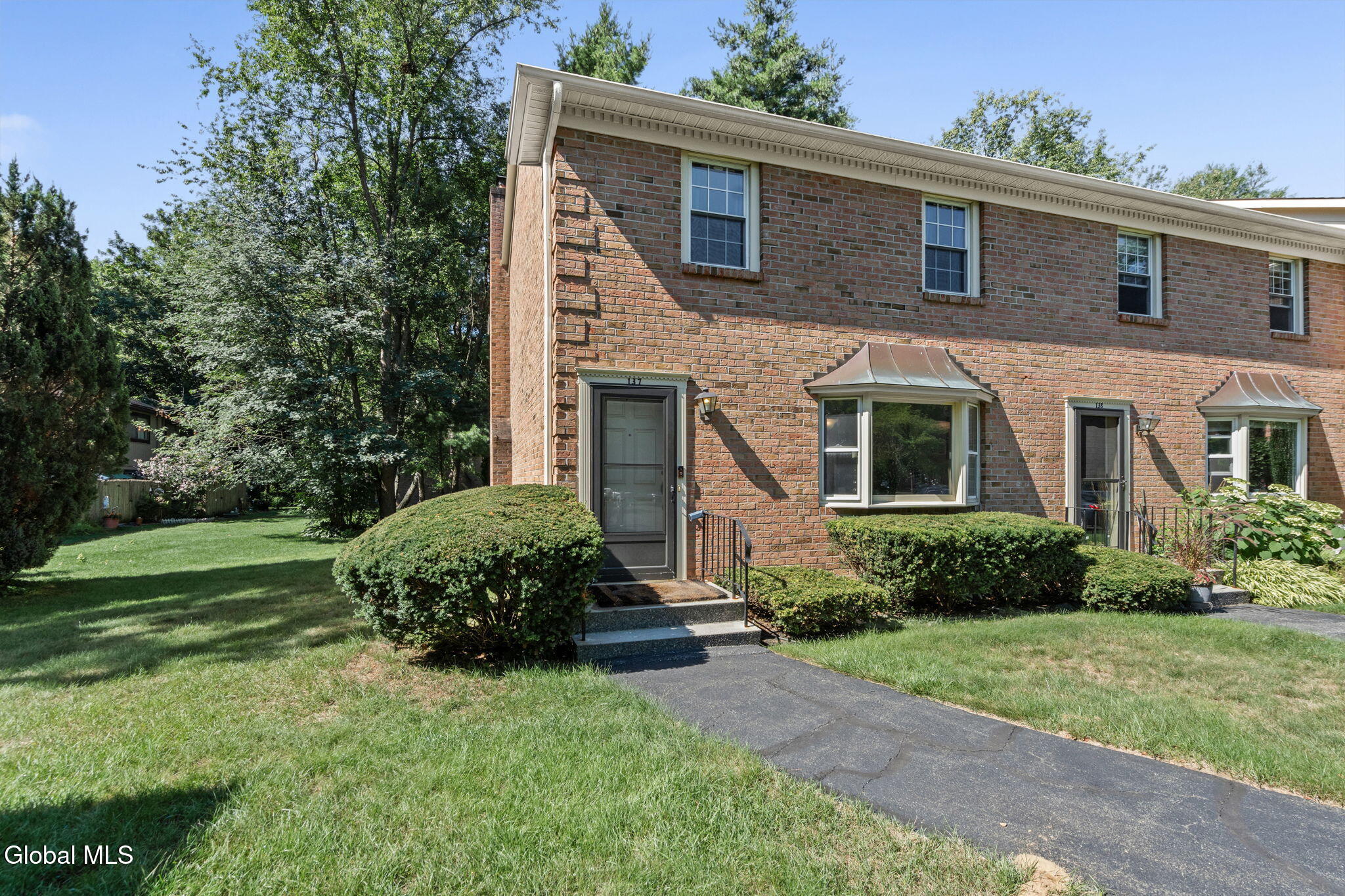 137 Point Of Woods Drive Albany NY 12203