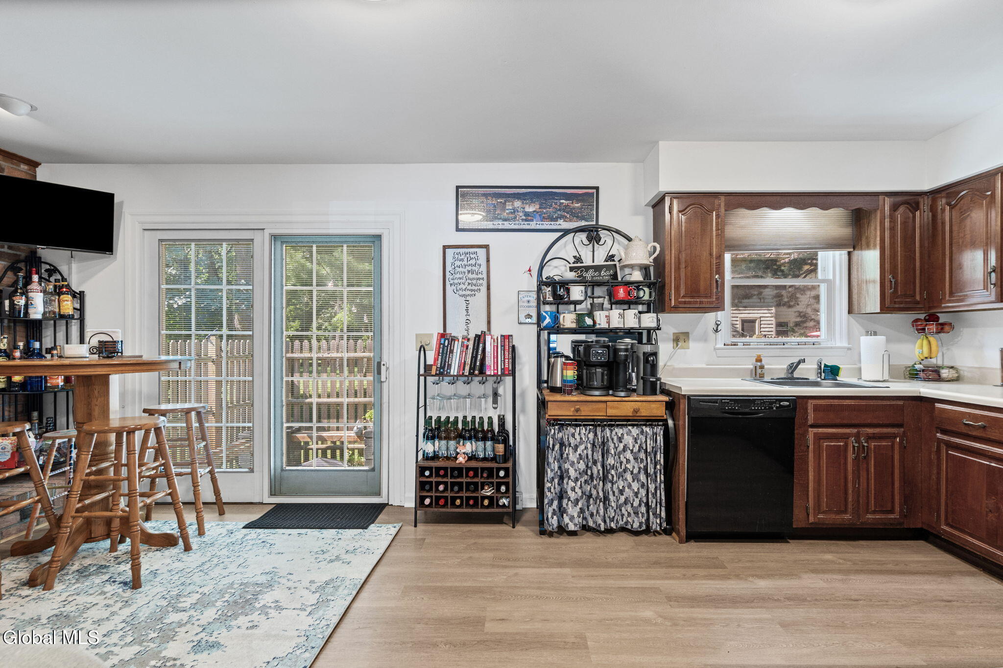 137 Point Of Woods Drive Albany NY 12203