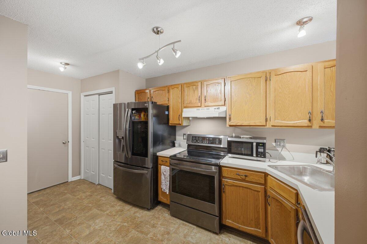 58 Castleberry Drive Gansevoort NY 12831