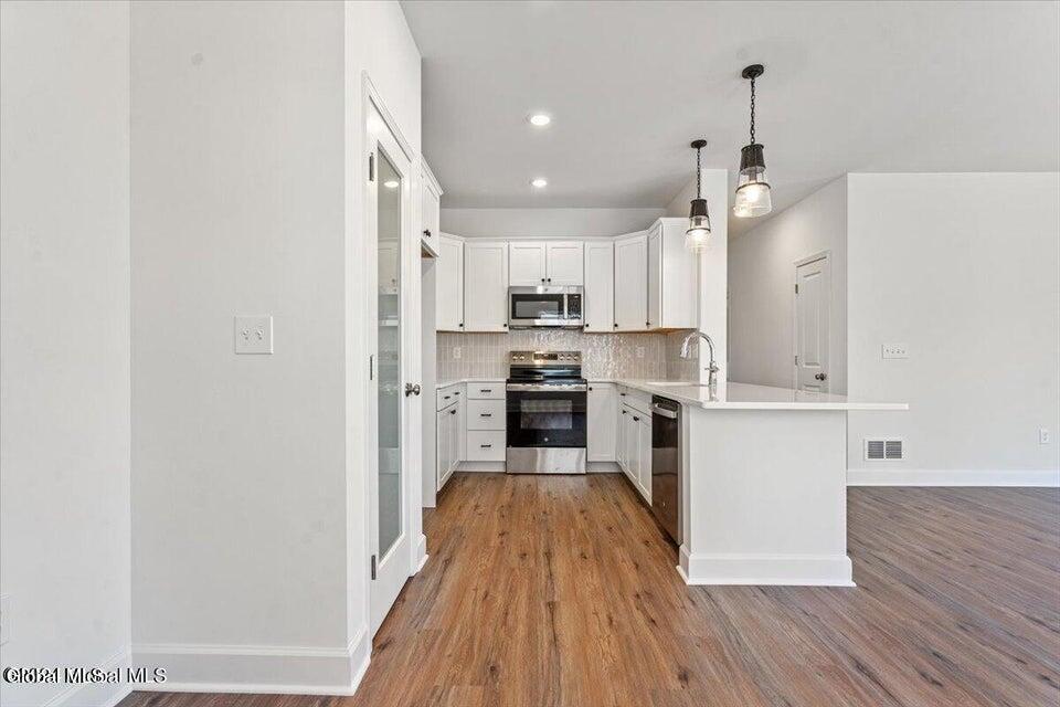95 Reed's Hollow Saratoga Springs NY 12866