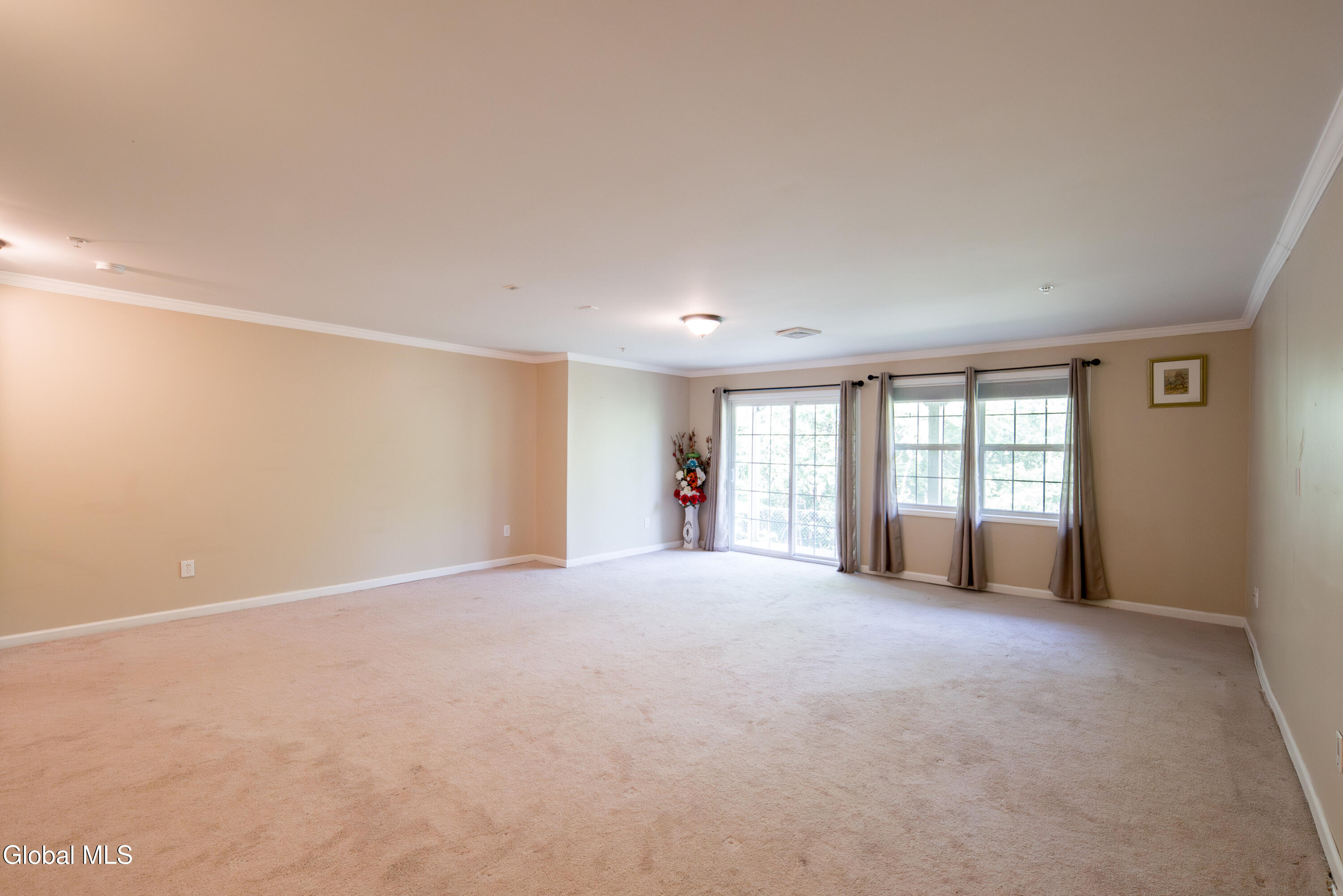 501 Avalon Place Cohoes NY 12047