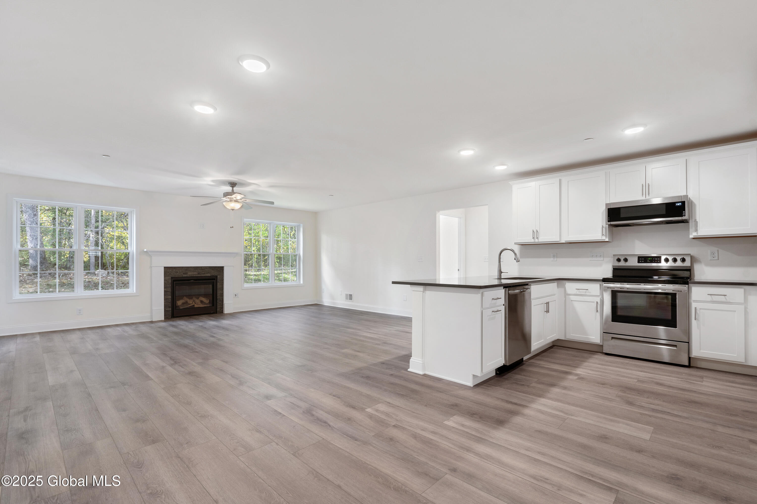 135 Carriage Boulevard Rotterdam NY 12306
