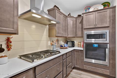 16 Joshua Place Glenmont NY 12077