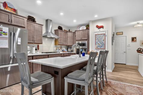 16 Joshua Place Glenmont NY 12077