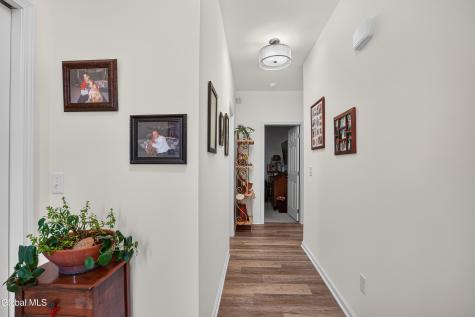 16 Joshua Place Glenmont NY 12077