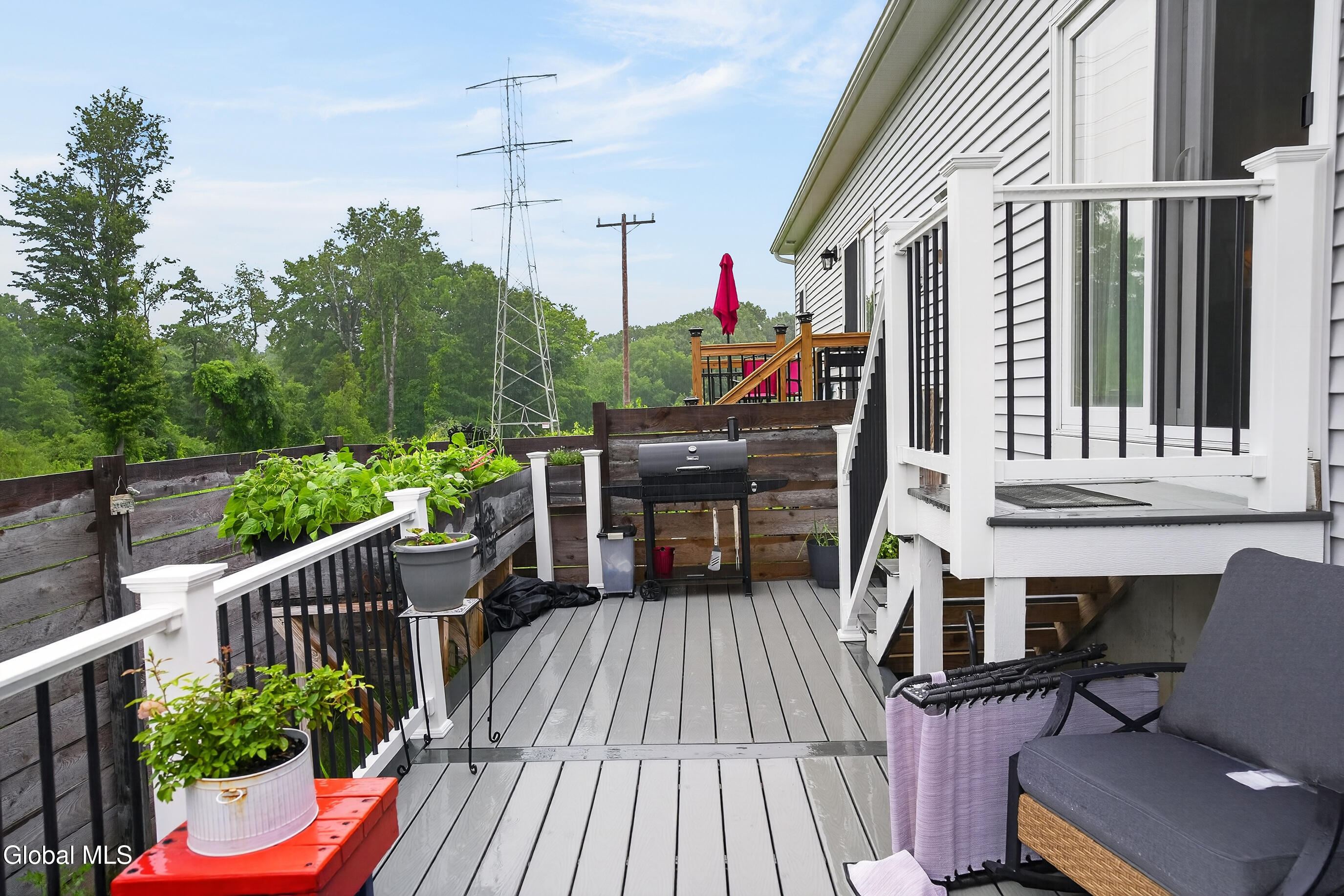 16 Joshua Place Glenmont NY 12077