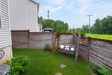 16 Joshua Place Glenmont NY 12077