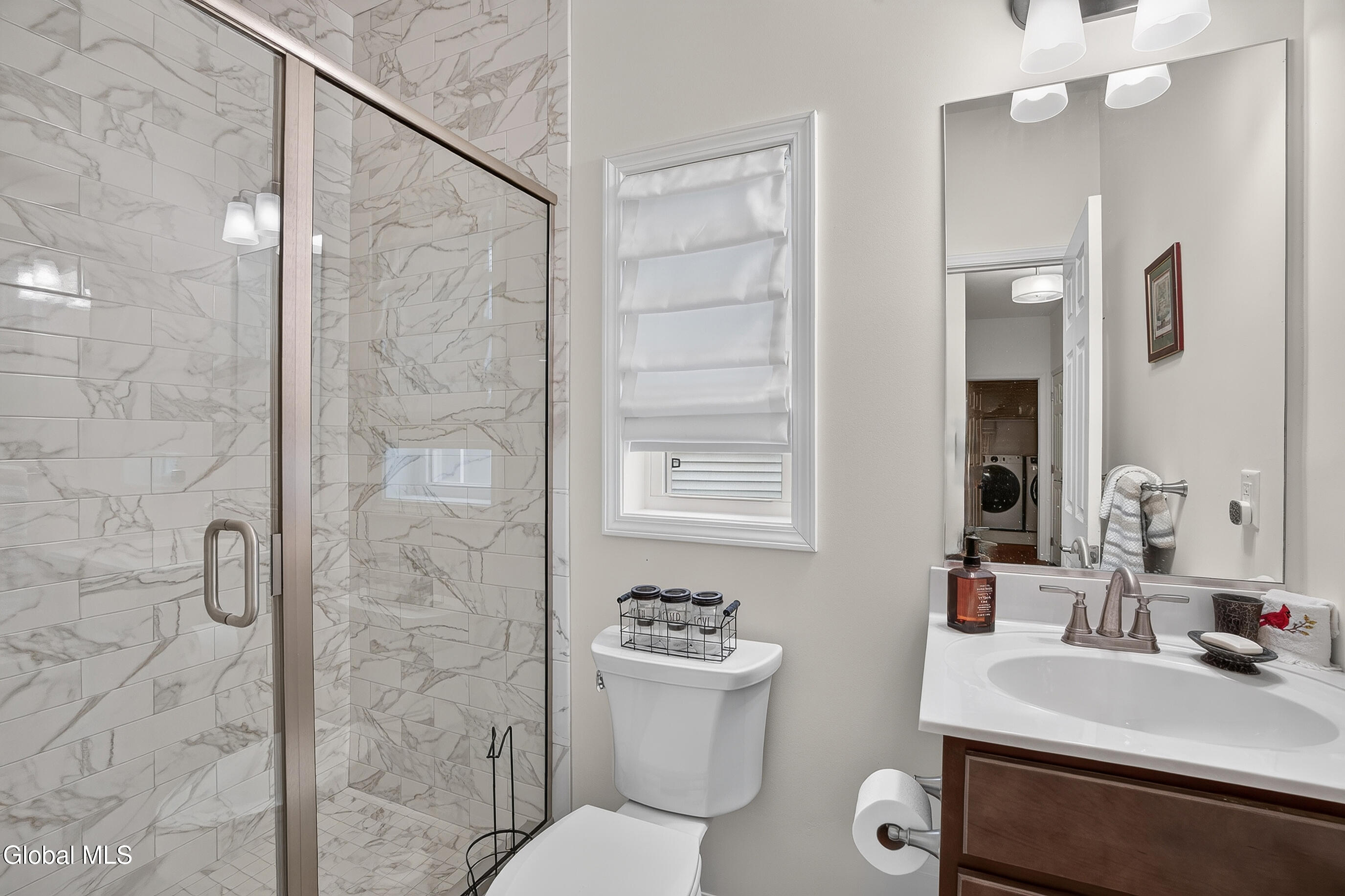 16 Joshua Place Glenmont NY 12077