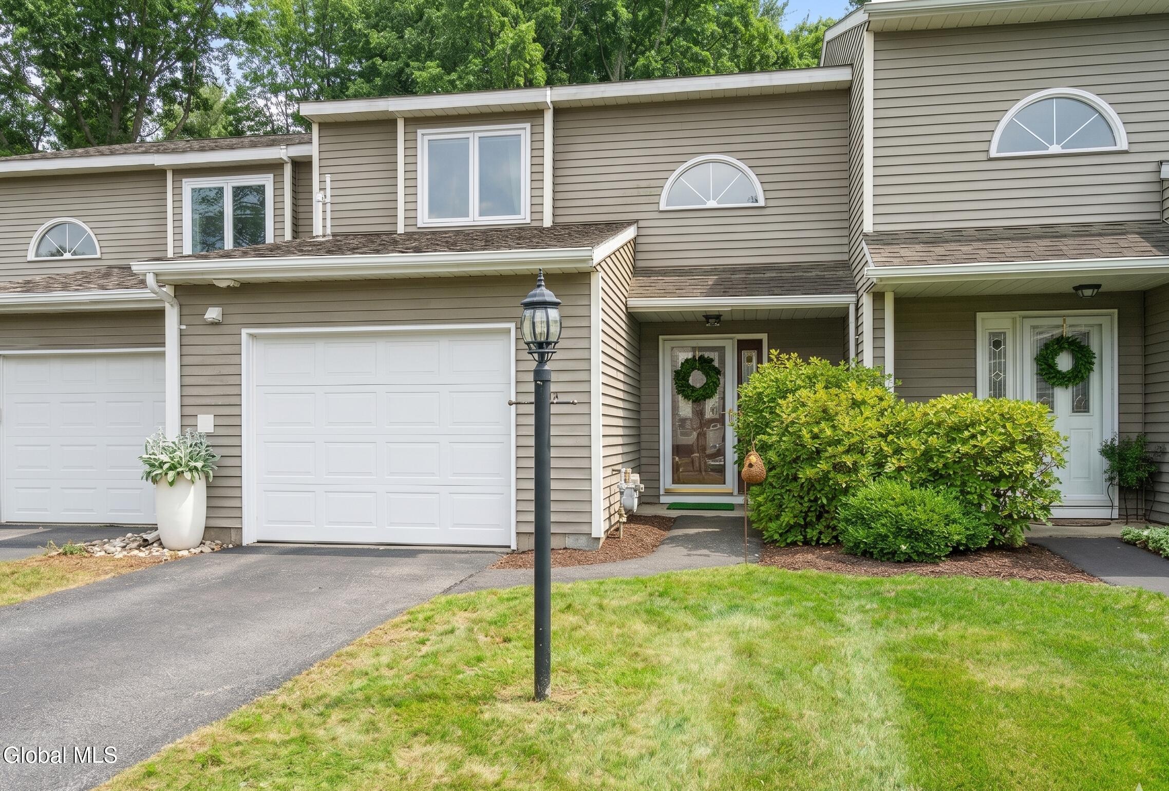 3016 Fern Court Schenectady NY 12303
