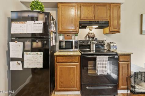 3016 Fern Court Schenectady NY 12303