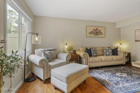 3016 Fern Court Schenectady NY 12303