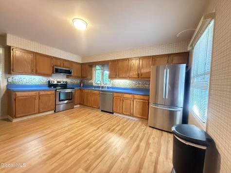 175 Hague Boulevard Glenmont NY 12077