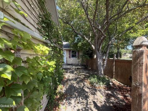 175 Hague Boulevard Glenmont NY 12077