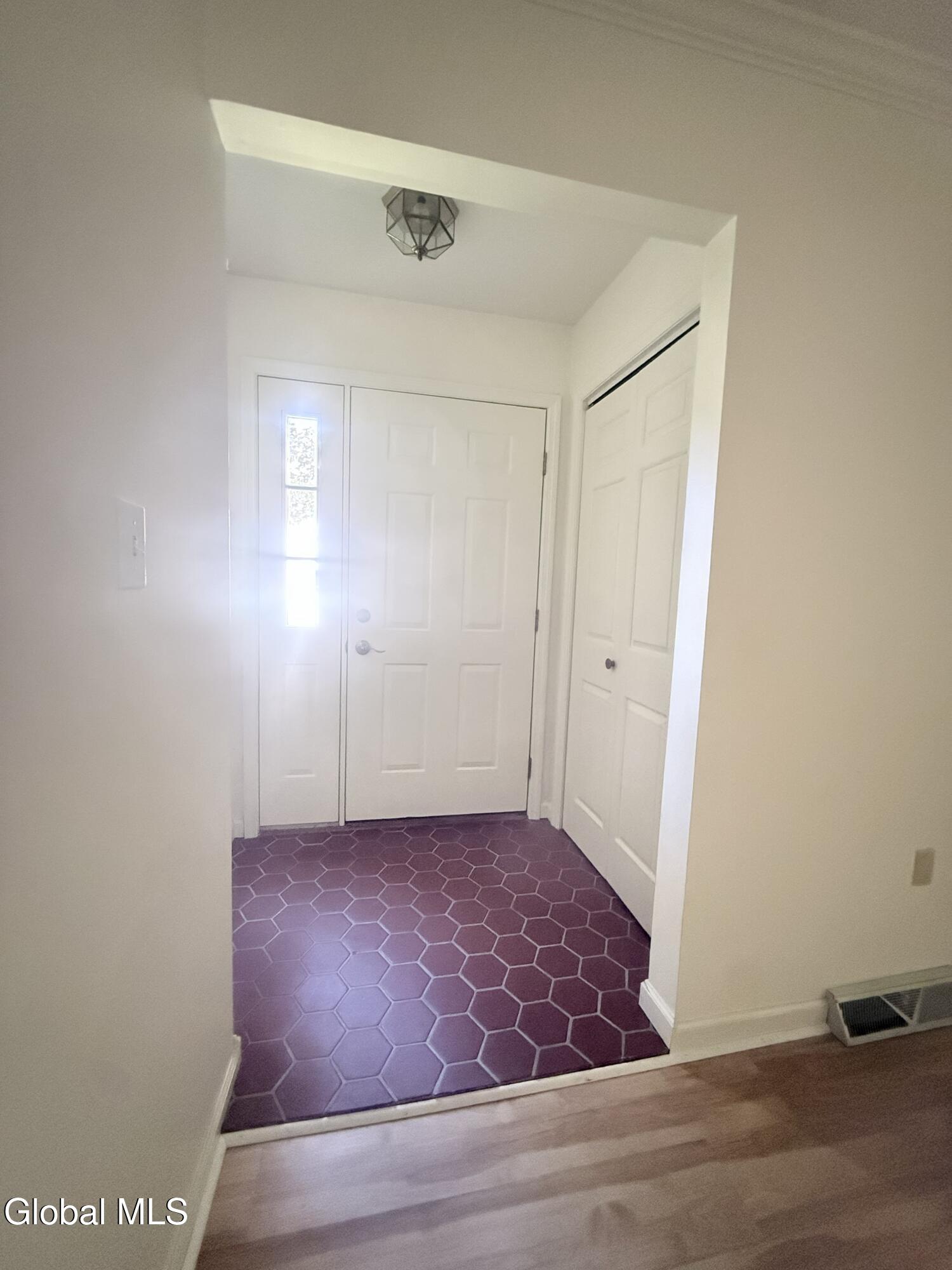 175 Hague Boulevard Glenmont NY 12077