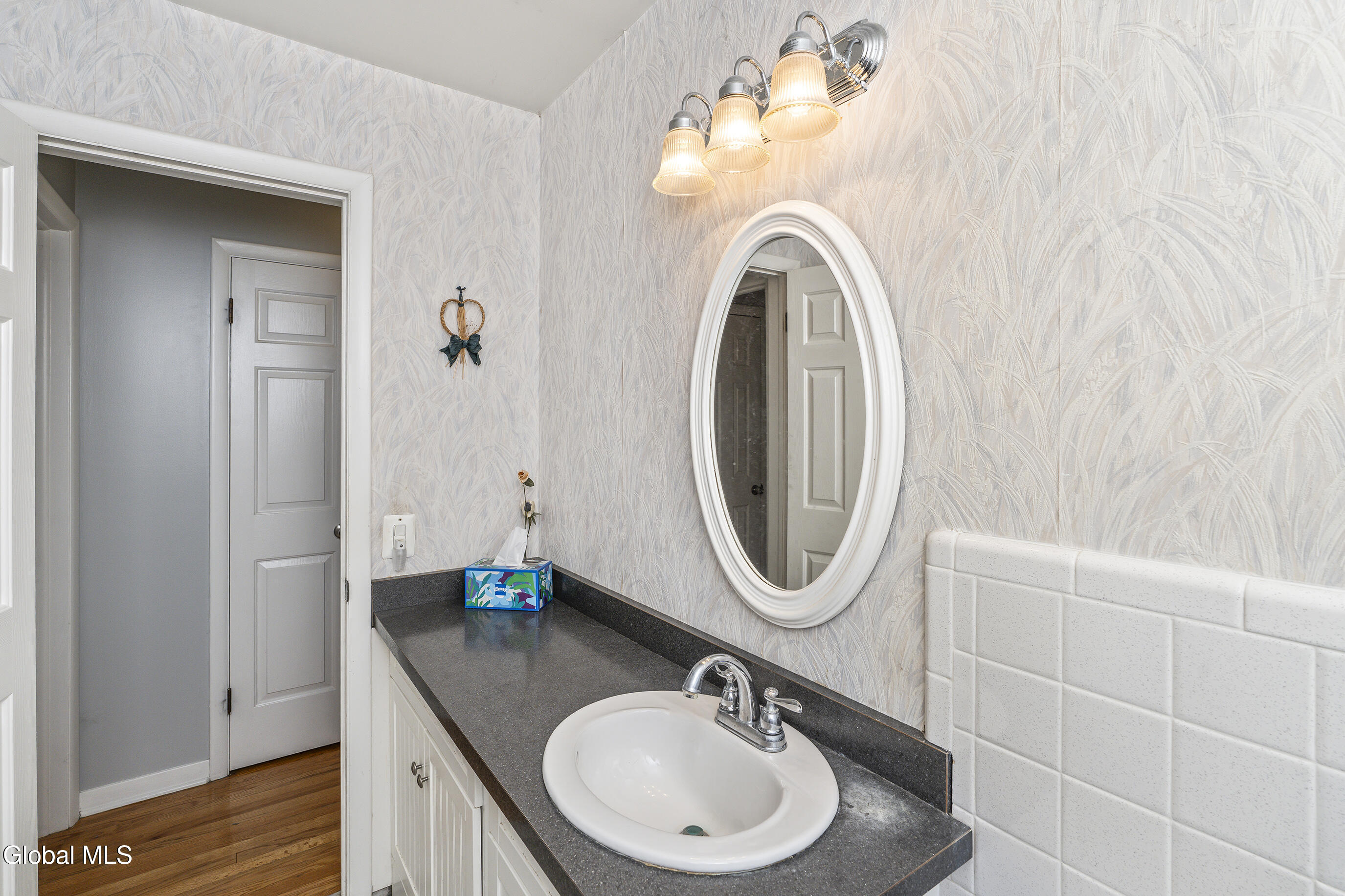 7 Regina Delmar NY 12054