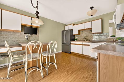 3B Tupelo Drive Clifton Park NY 12065