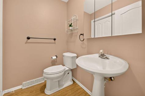 3B Tupelo Drive Clifton Park NY 12065