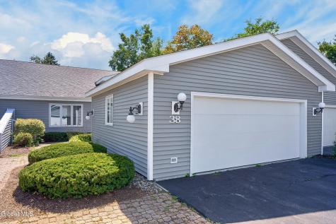 38 Lyon Court Queensbury NY 12804