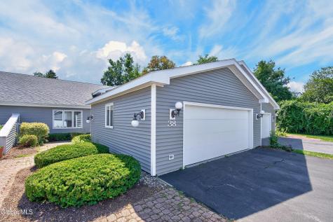 38 Lyon Court Queensbury NY 12804