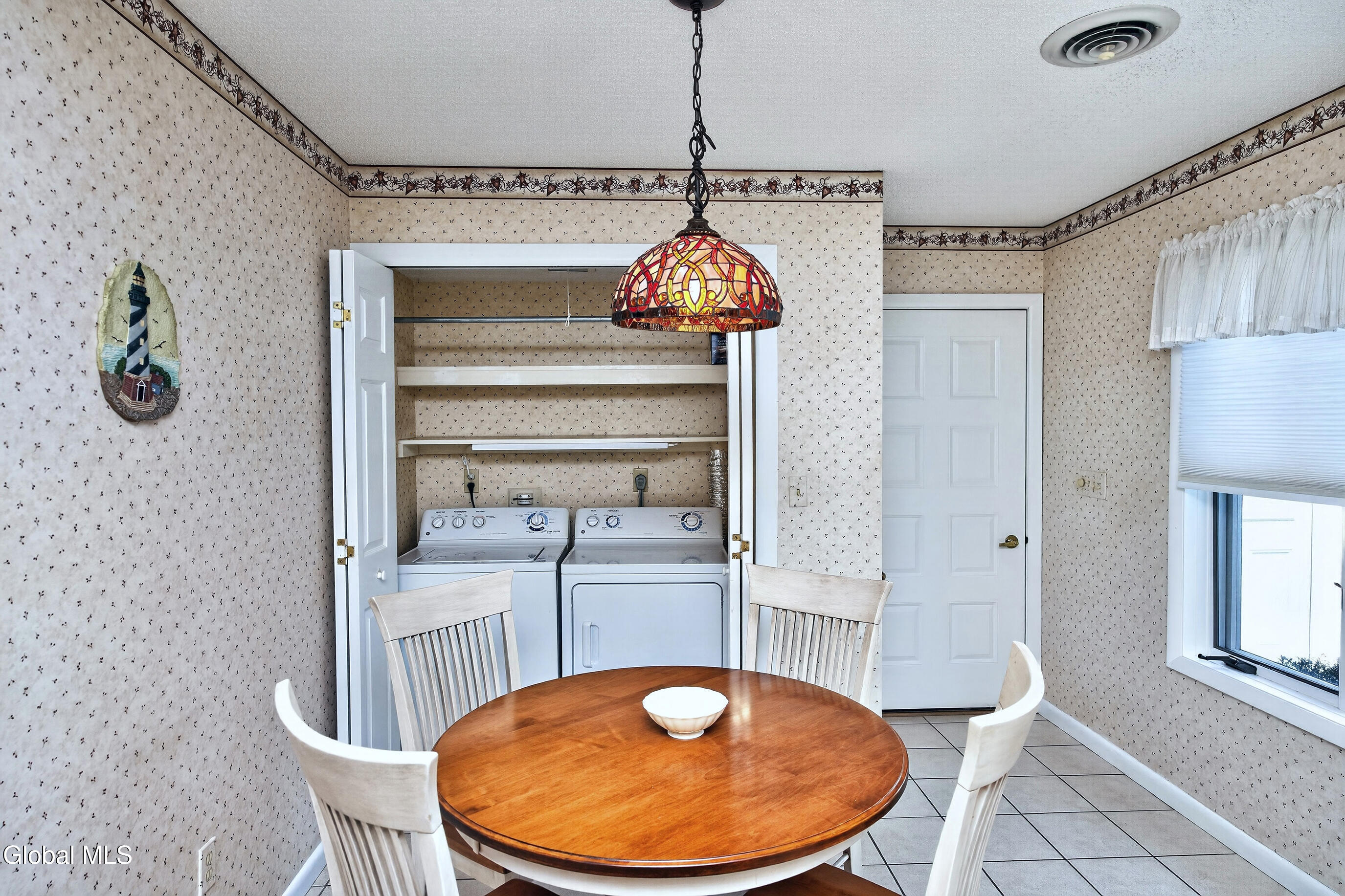38 Lyon Court Queensbury NY 12804