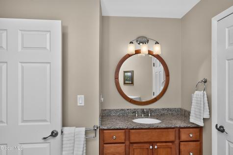 38 Lyon Court Queensbury NY 12804