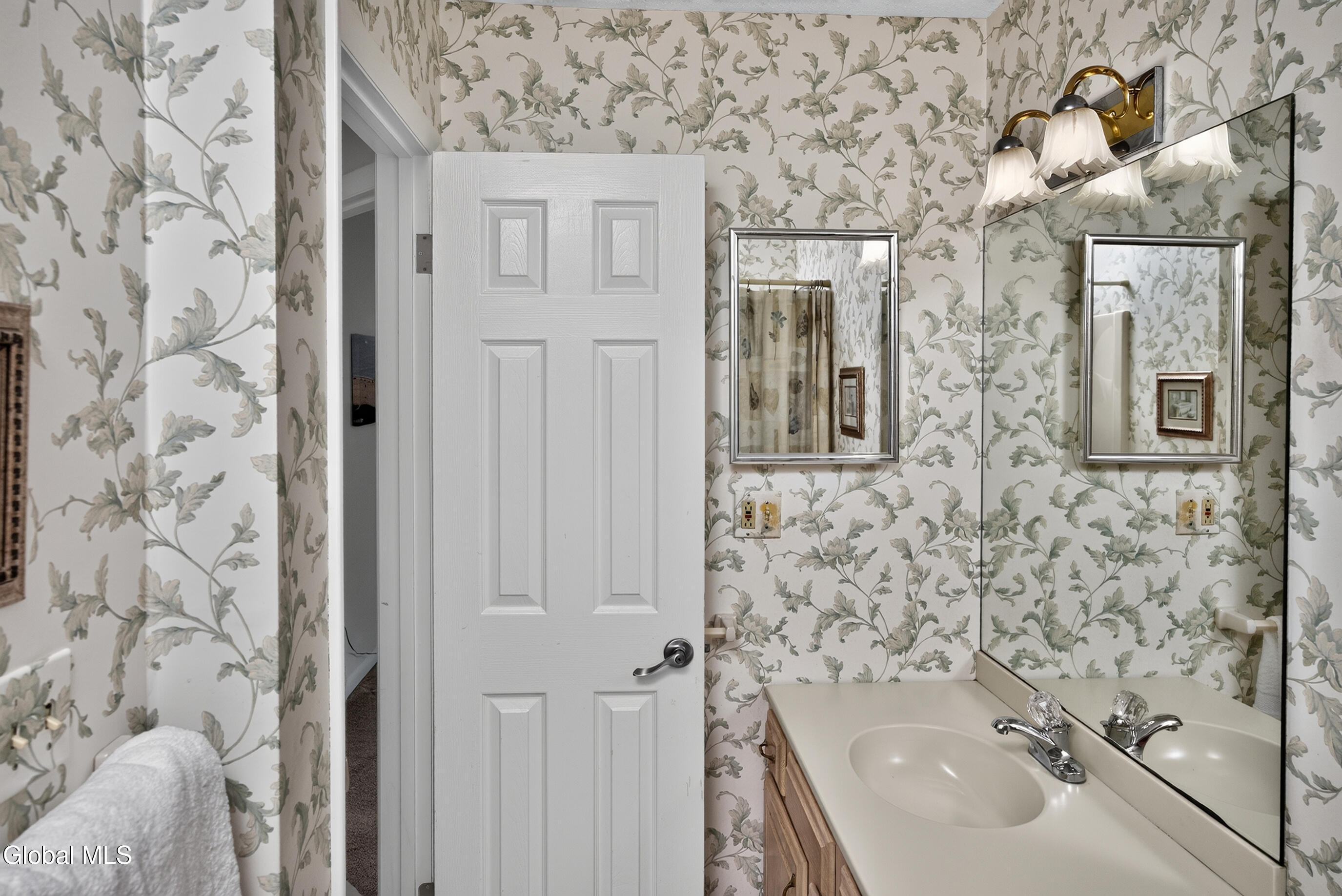 38 Lyon Court Queensbury NY 12804