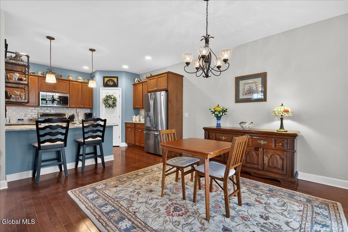 21 Hillman Loop Round Lake NY 12151