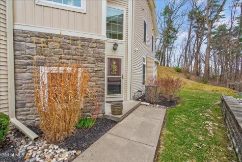 21 Hillman Loop Round Lake NY 12151