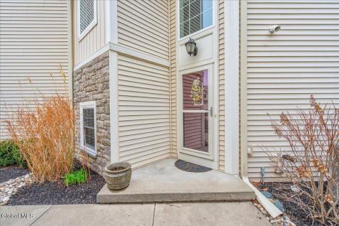 21 Hillman Loop Round Lake NY 12151