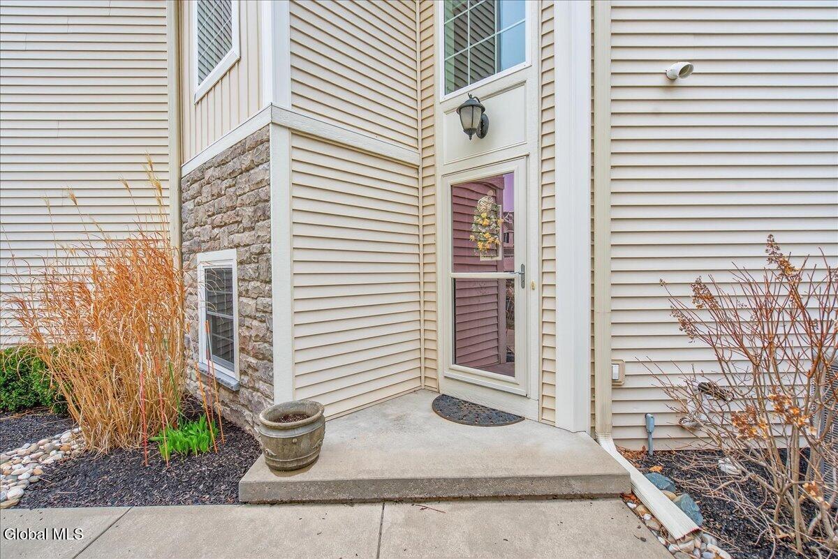 21 Hillman Loop Round Lake NY 12151