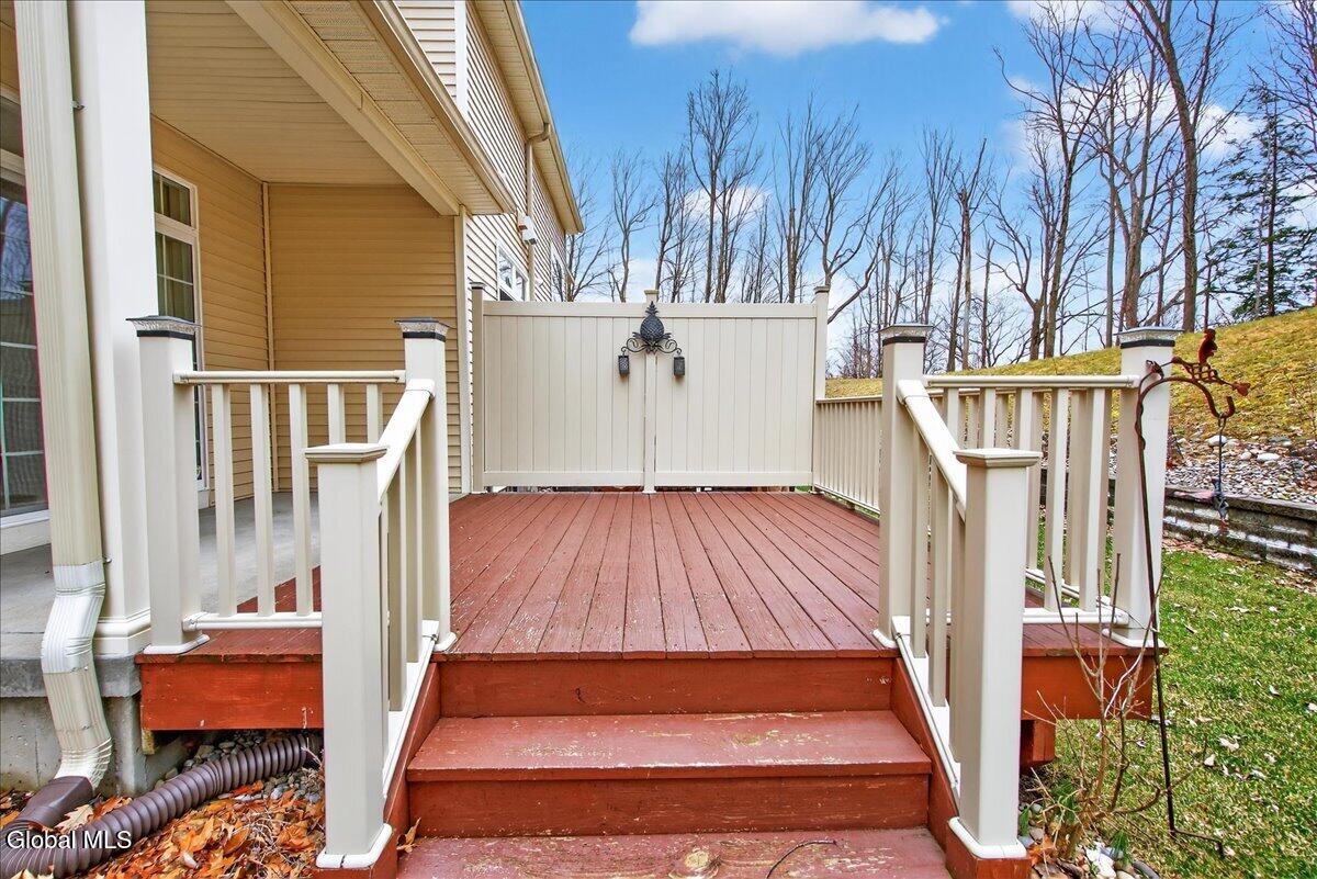 21 Hillman Loop Round Lake NY 12151