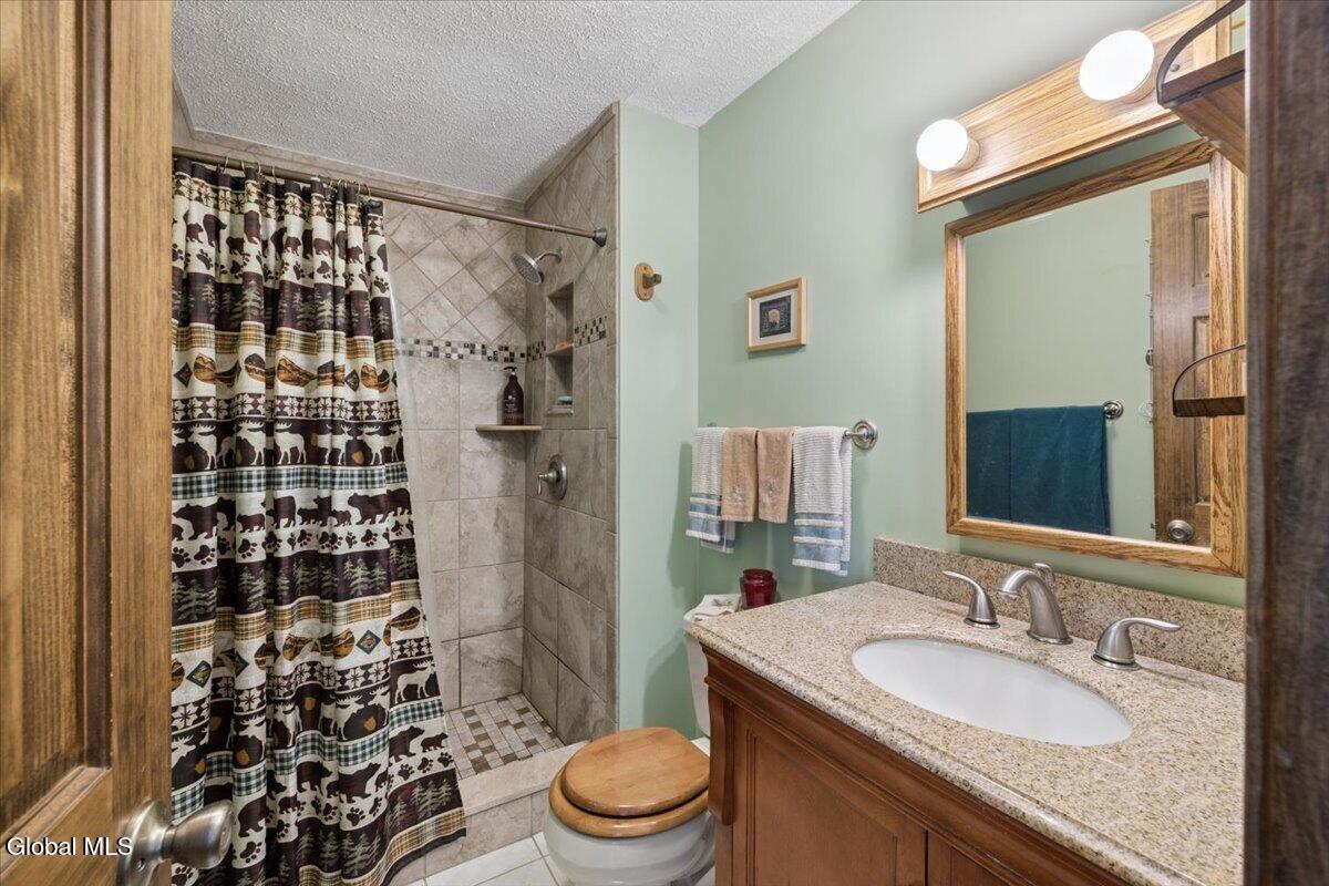 16 Evergreen Road Chestertown NY 12817