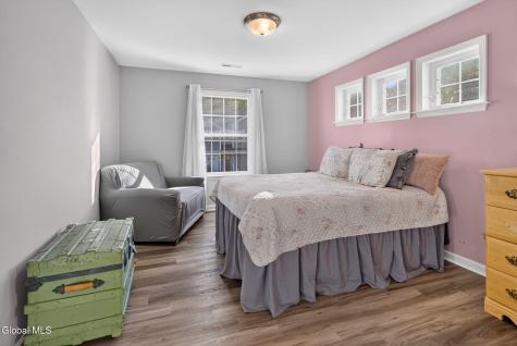 503 Grayson Place Glenville NY 12302