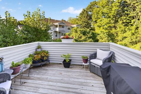 503 Grayson Place Glenville NY 12302