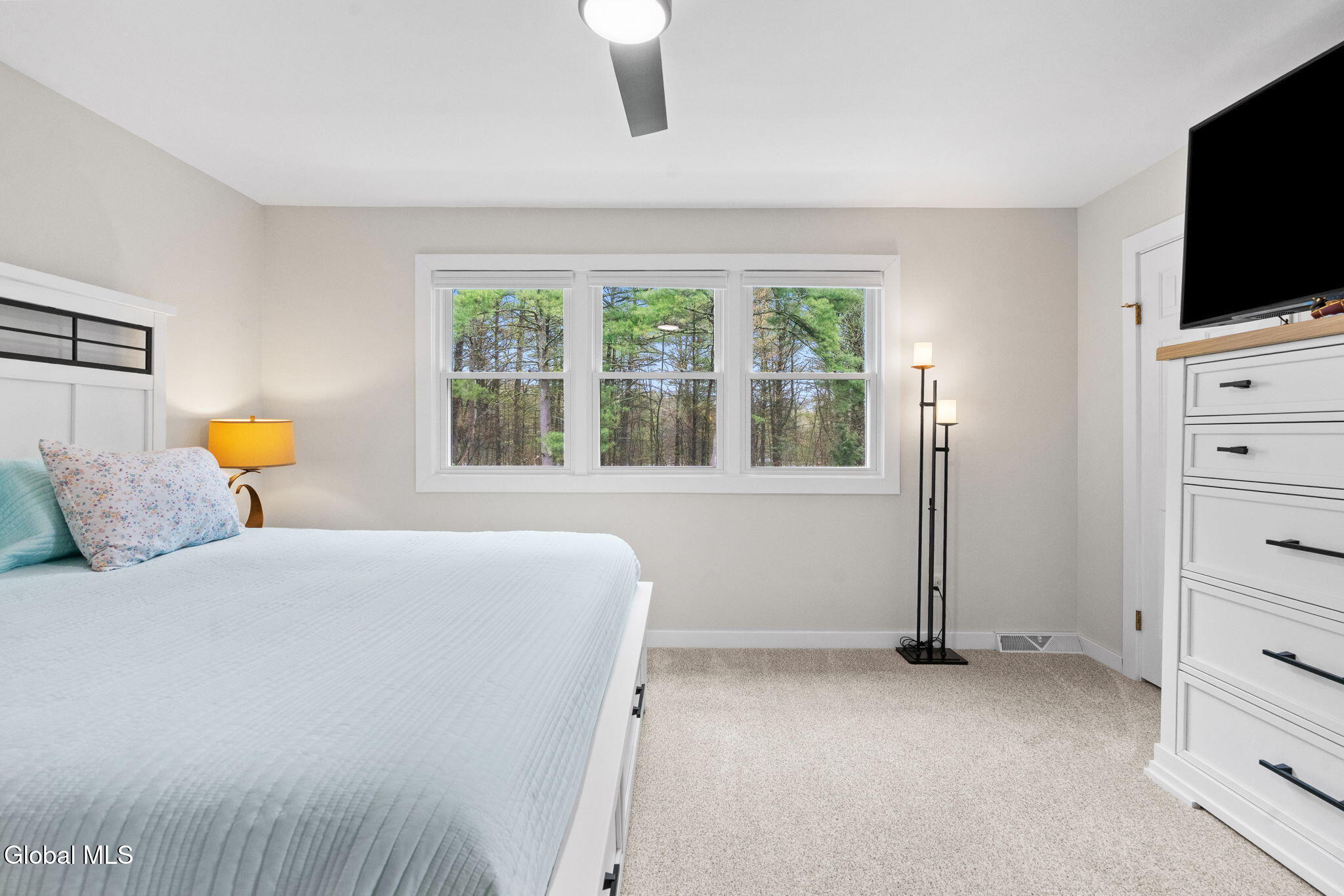 9 Old Mill Lane Queensbury NY 12804