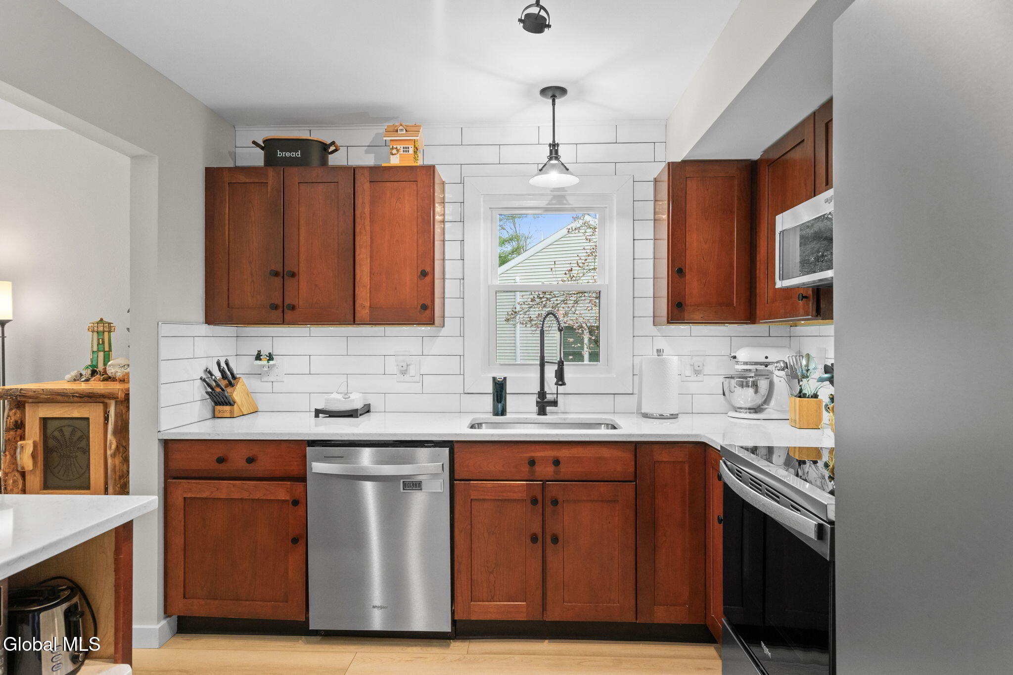 9 Old Mill Lane Queensbury NY 12804