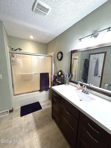 26 Wilan Lane Albany NY 12203