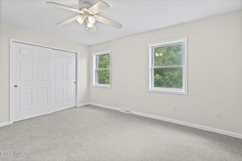 147 Harvard Road Watervliet NY 12189