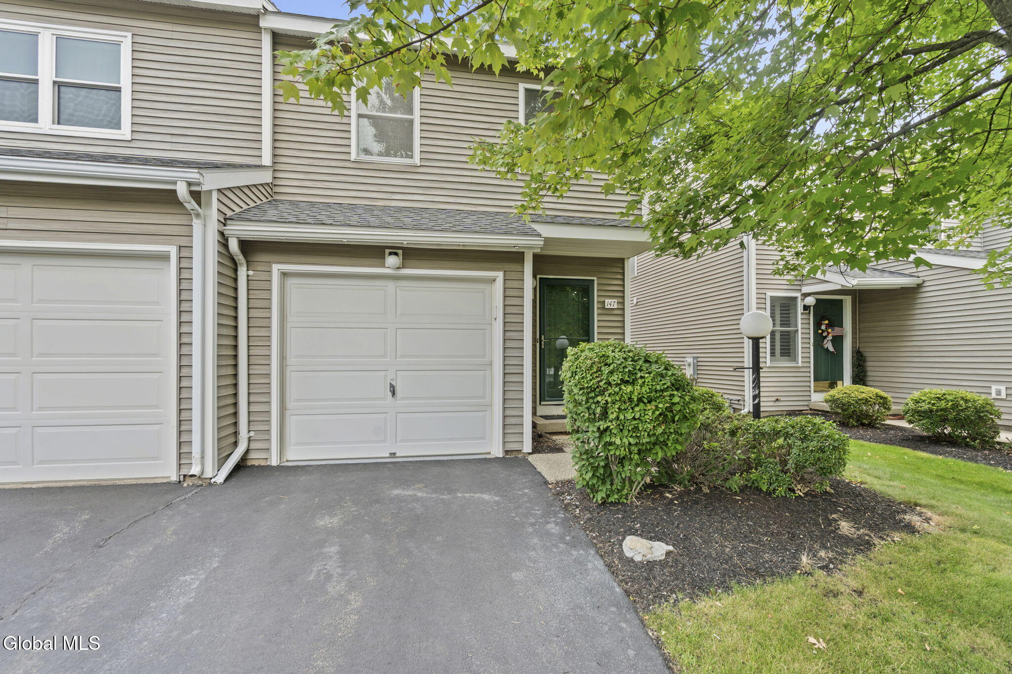 147 Harvard Road Watervliet NY 12189