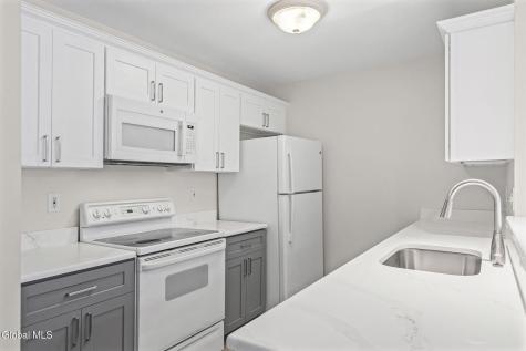 147 Harvard Road Watervliet NY 12189