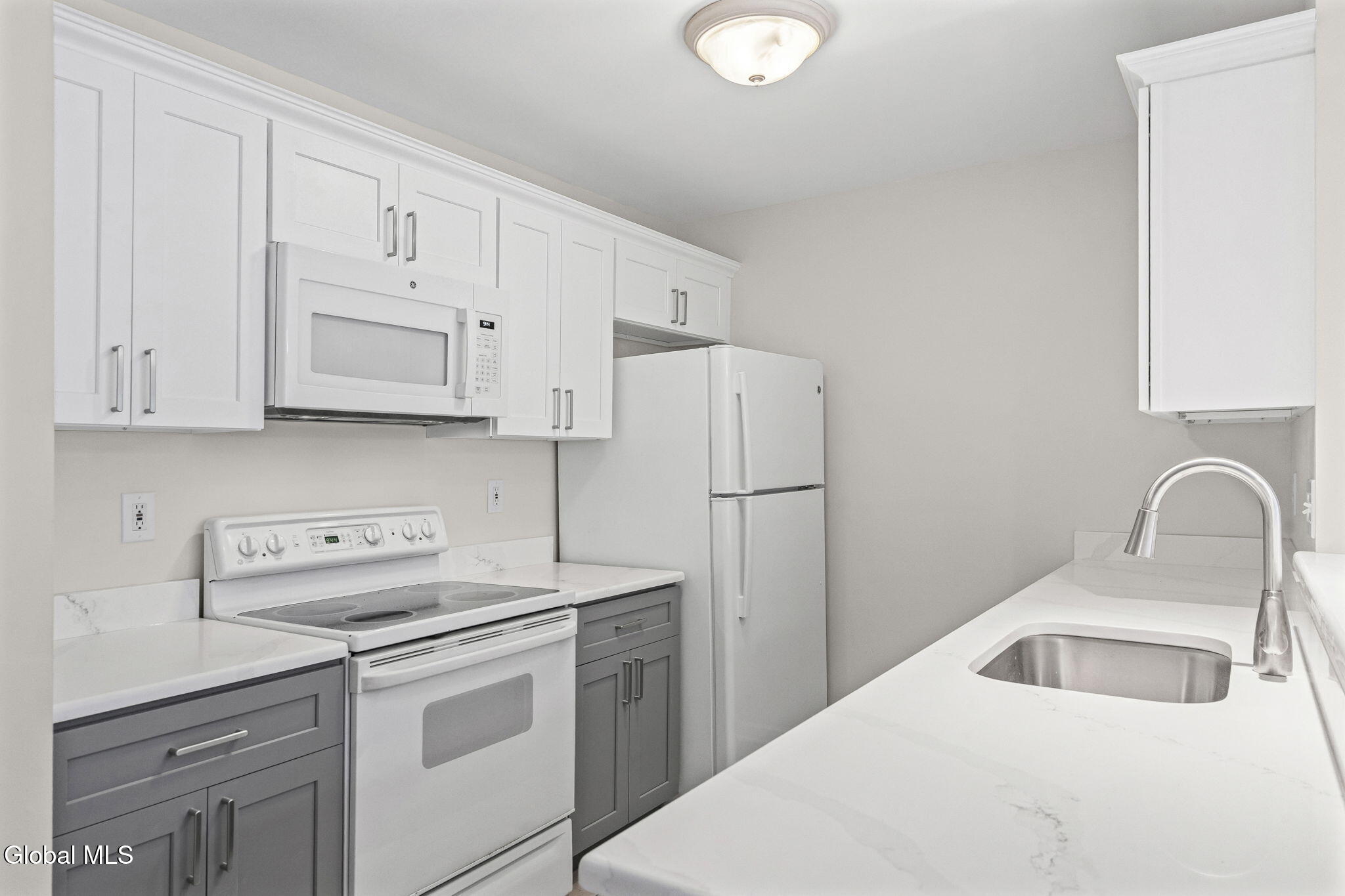 147 Harvard Road Watervliet NY 12189