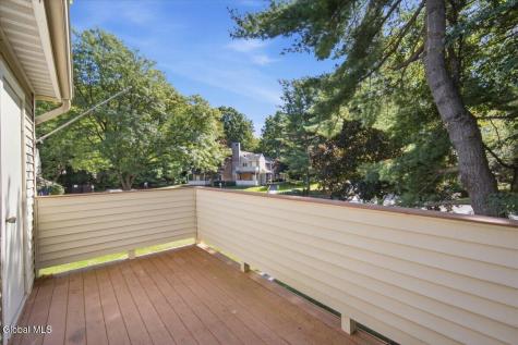 214 Monmouth Way Halfmoon NY 12065