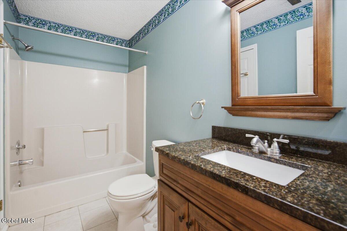 214 Monmouth Way Halfmoon NY 12065