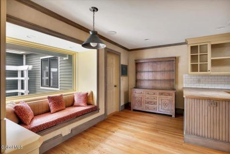 6 Collins Terrace Saratoga Springs NY 12866