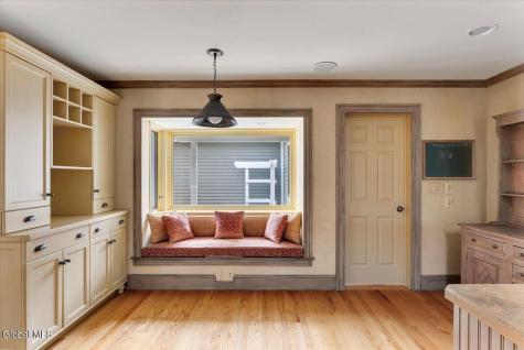 6 Collins Terrace Saratoga Springs NY 12866