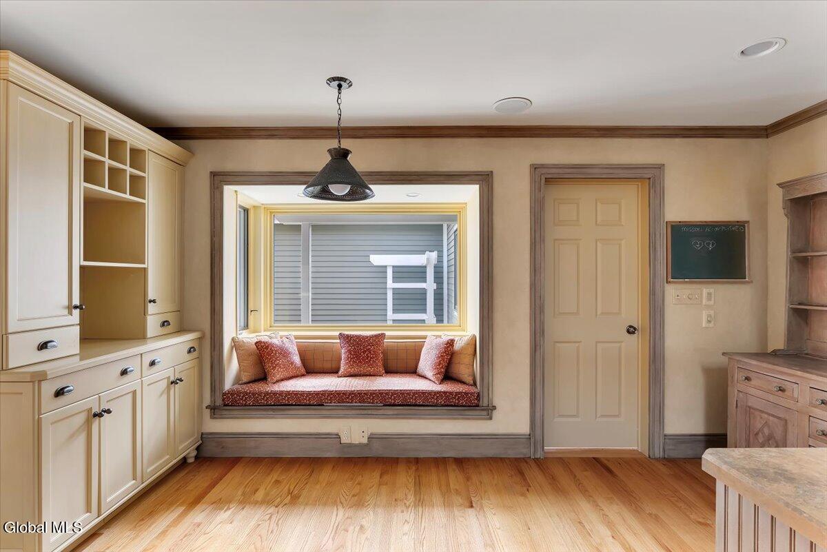 6 Collins Terrace Saratoga Springs NY 12866