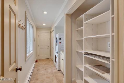 6 Collins Terrace Saratoga Springs NY 12866