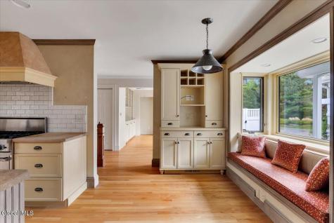 6 Collins Terrace Saratoga Springs NY 12866